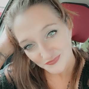 Meet your Posher, Crystal lynn